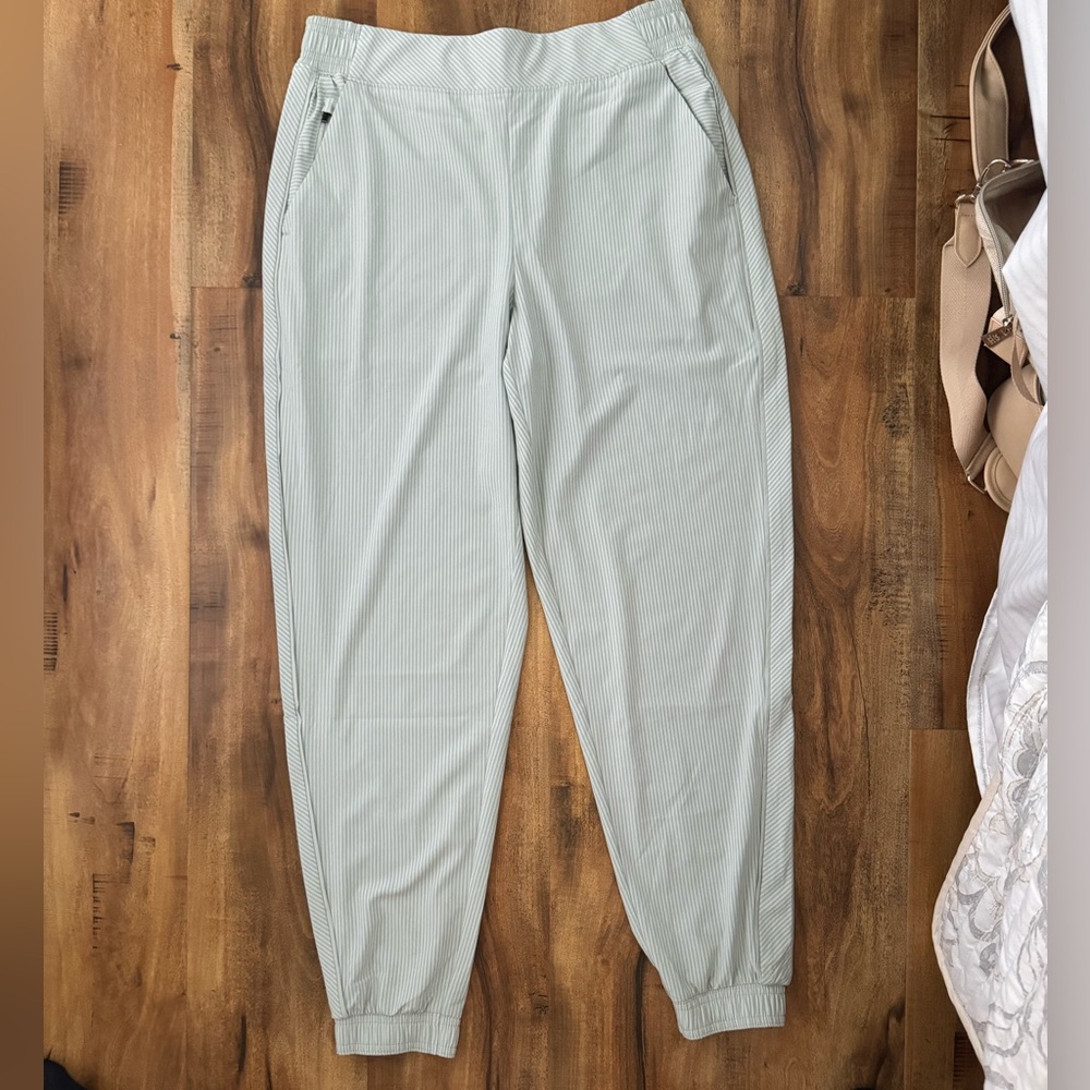 Athleta Brooklyn Textured Jogger Pants